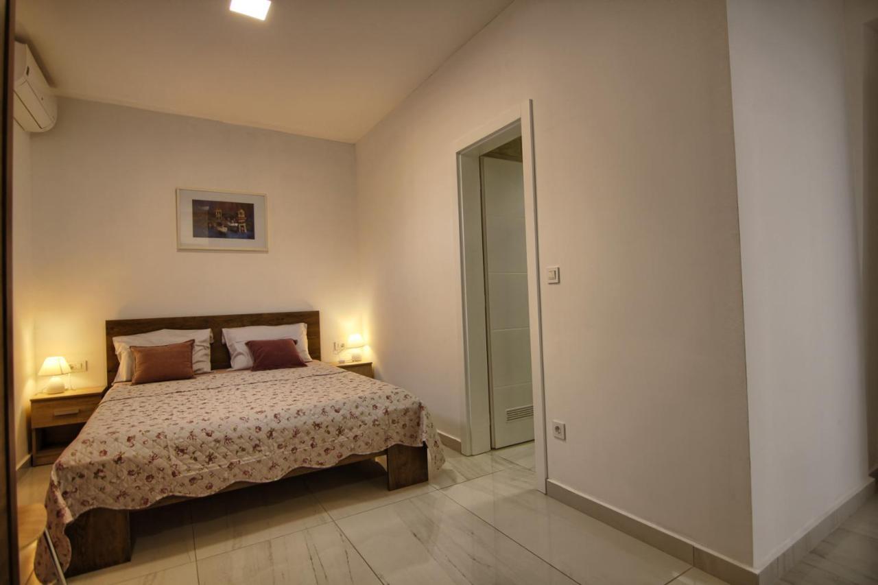 Rooms Dragica Pakoštane Eksteriør bilde
